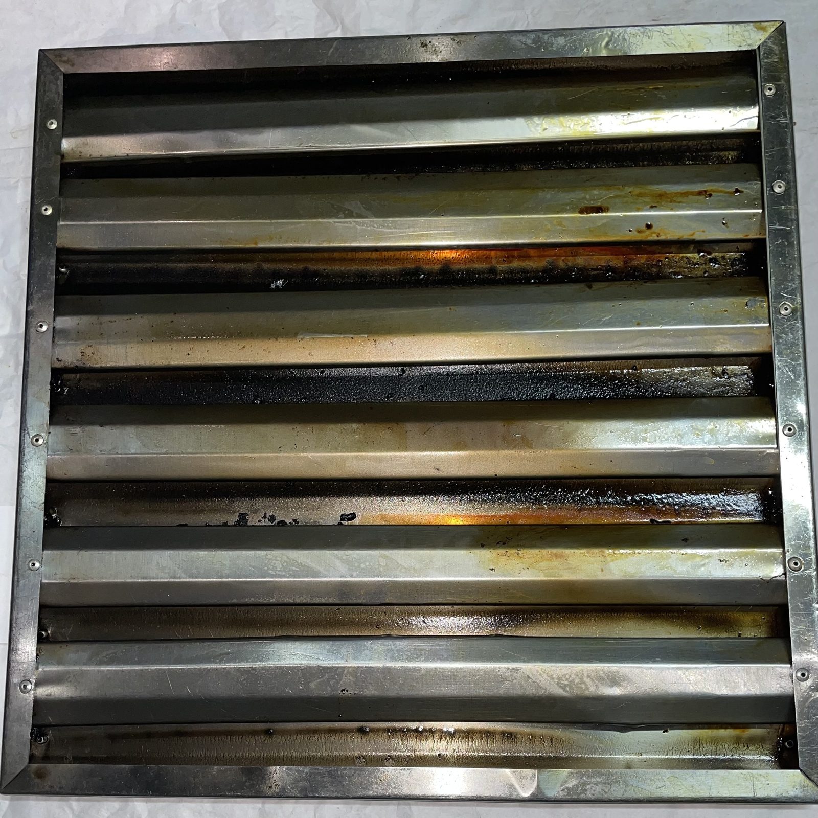 filtru de hotă murdar